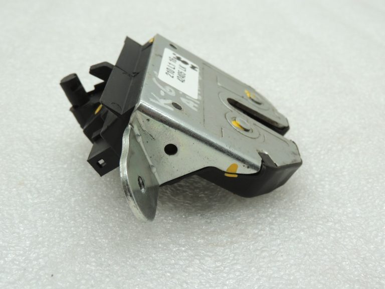 Opel Meriva B Aizmugures durvju slēdzene 13317445 39021416 13481535 Aizmugures durvju slēdzene