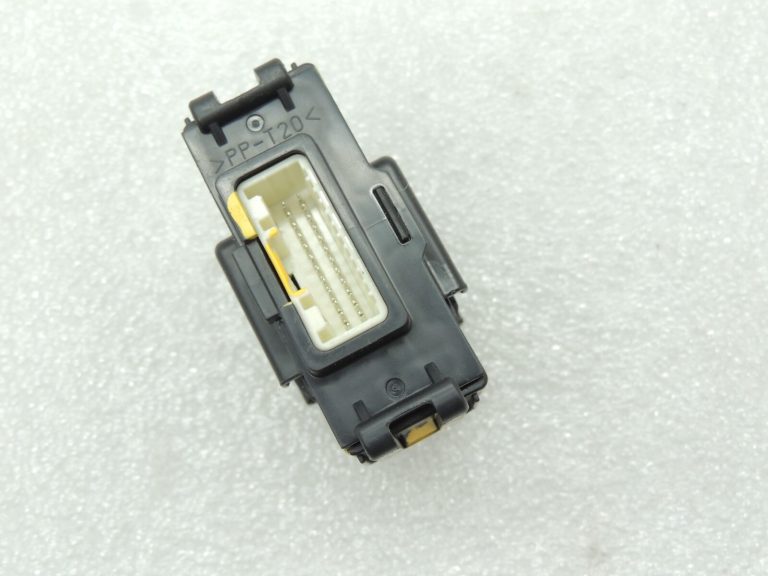 Nissan Qashqai J11 Stabilitātes kontroles bloks 476A04EA0B