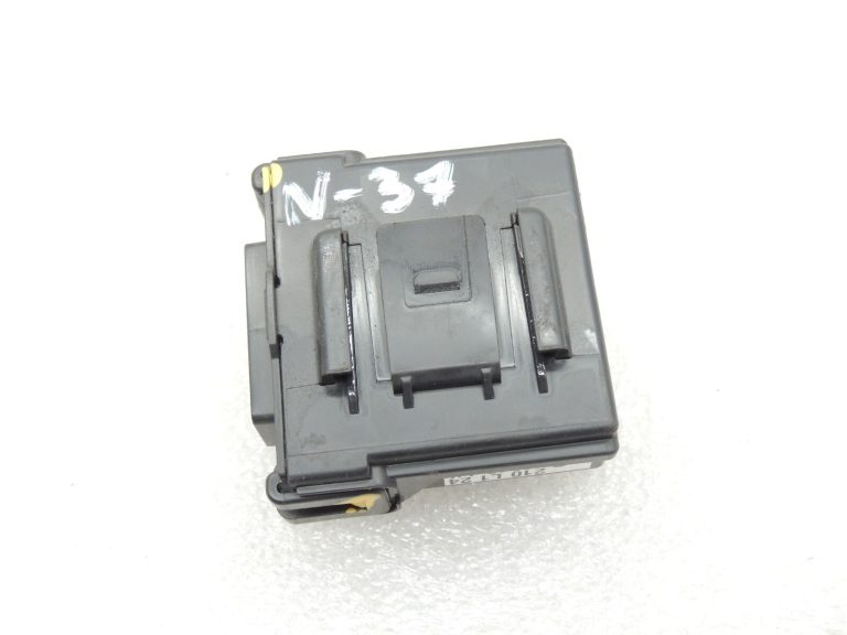 Nissan Qashqai J11 Stabilitātes kontroles bloks 476A04EA0B