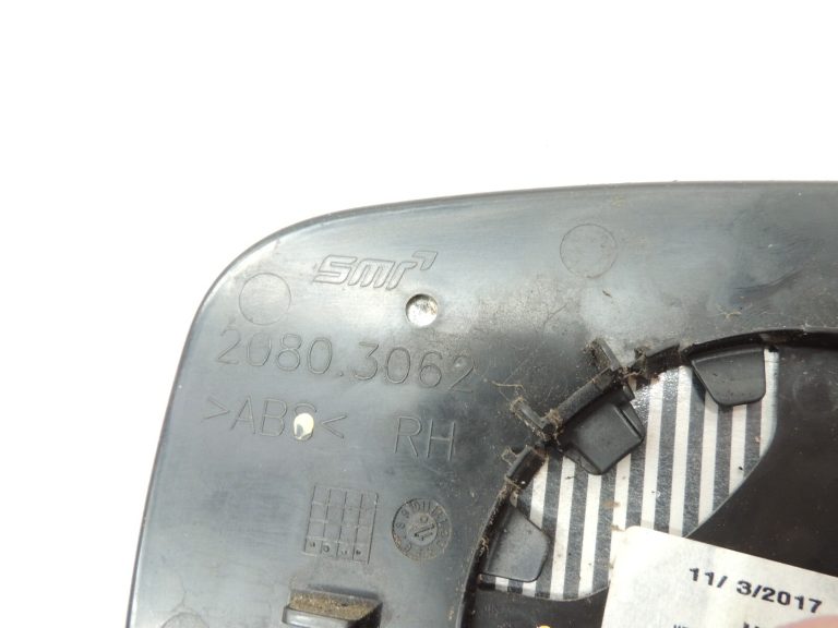 Oriģinālais piederums Nissan Qashqai J11 96365-4EA1A Ārējā spoguļa stikls pa labi 963654EA1A