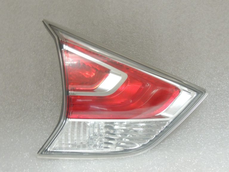 Nissan X-Trail T32 26559-4CA1B Aizmugurējais interjera aizmugurējais kreisais lukturis 265594CA1B