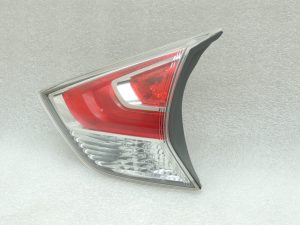 Nissan X-Trail T32 26554-4CA1B Aizmugurējais salona aizmugurējais lukturis pa labi 265544CA1B