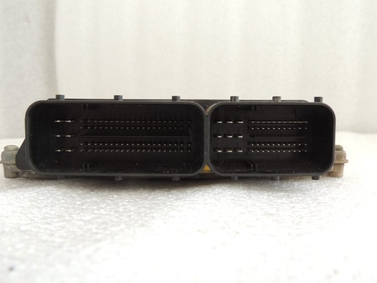 Mitsubishi Colt Z30 1.5 DI-D OM639.939 Motora vadības bloks 0281013498 MN903093