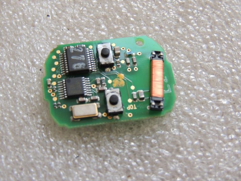 Mitsubishi Colt Z30 1.5 DI-D OM639.939 Motora vadības bloks 0281013498 MN903093