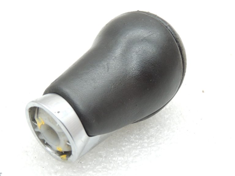 Mazda CX5 pārnesumu pārslēgšanas poga 6 ātrumu pārnesumu svira KD53-46-030A KD5346030A Pārnesumu pārslēdzējs