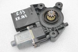 Renault Scenic/ Megane III Aizmugurējā kreisā loga regulatora motors 827310166R