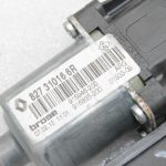 Renault Scenic/ Megane III Aizmugurējā kreisā loga regulatora motors 827310166R
