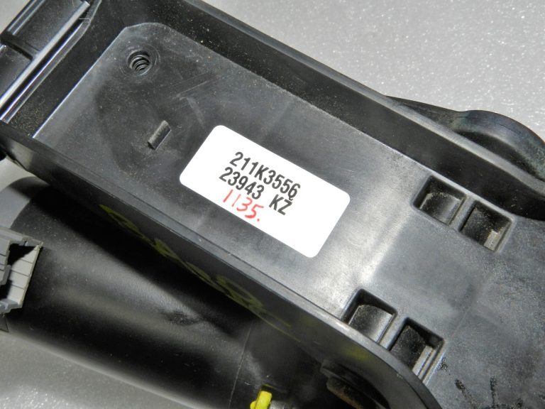 Lancia Thema II 3.0 CRD Chrysler 300C LD akseleratora pedāļa sistēma 05154105AD 05154105AH