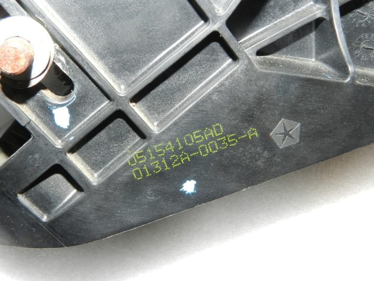 Lancia Thema II 3.0 CRD Chrysler 300C LD akseleratora pedāļa sistēma 05154105AD 05154105AH