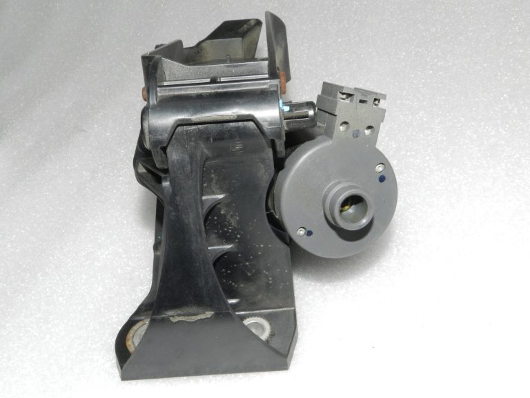 Lancia Thema II 3.0 CRD Chrysler 300C LD akseleratora pedāļa sistēma 05154105AD 05154105AH
