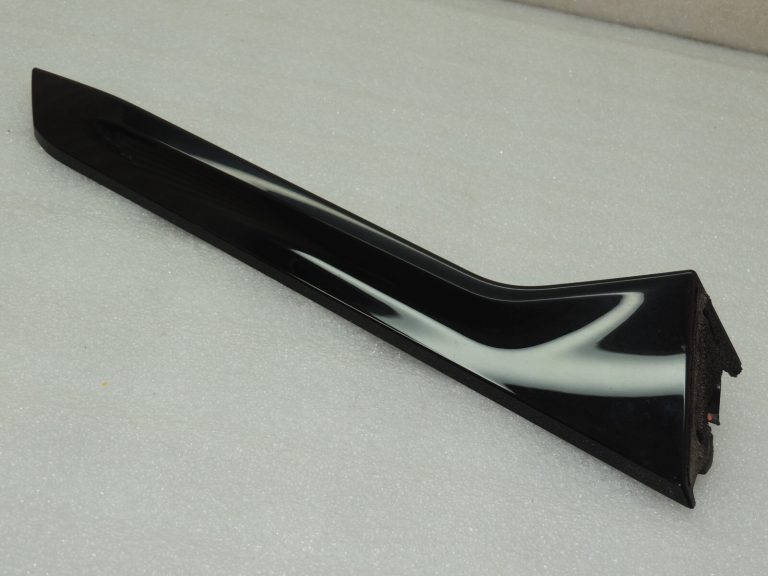 Seat Cupra Leon KL8 aizmugurējais spoileris (labais) 0E / Y9T 5FE854872E