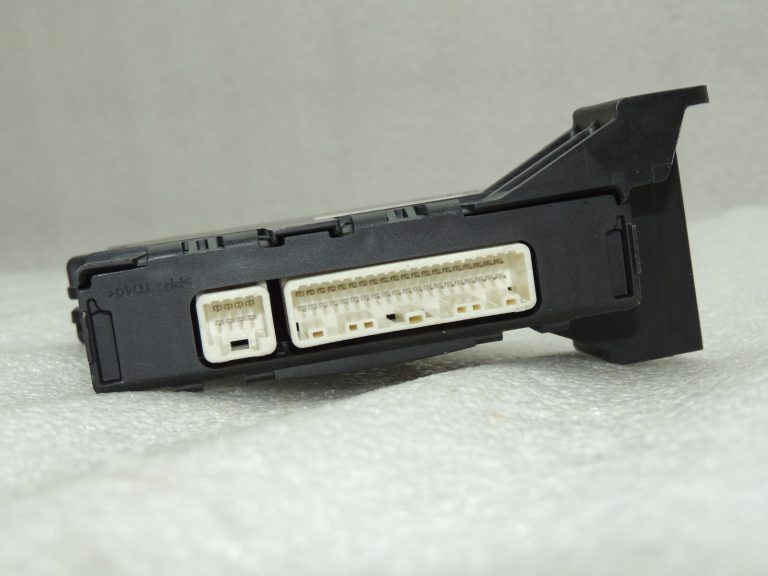 Toyota Avensis T27 gaisa kondicionēšanas apkures vadības bloks 8865005310