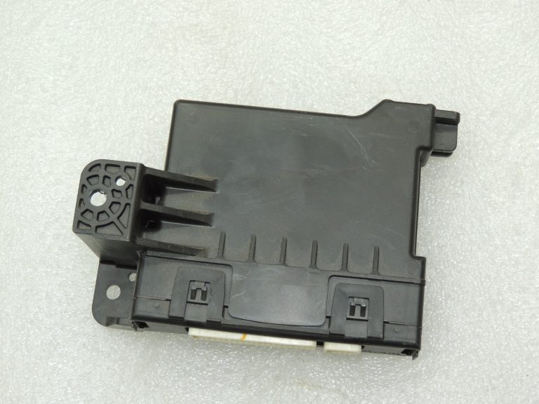 Toyota Avensis T27 gaisa kondicionēšanas apkures vadības bloks 8865005310