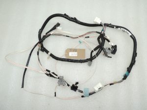 Toyota Avensis T27 jumta elektroinstalācijas siksna iekšējais jumts elektroinstalācijas siksna 8217105E10