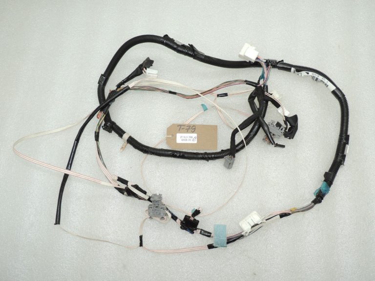 Toyota Avensis T27 jumta elektroinstalācijas siksna iekšējais jumts elektroinstalācijas siksna 8217105E10