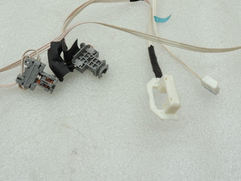 Toyota Avensis T27 jumta elektroinstalācijas siksna iekšējais jumts elektroinstalācijas siksna 8217105E10