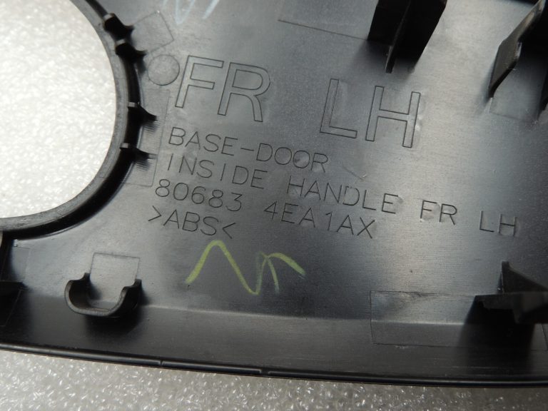 Nissan Qashqai J11 instrumentu paneļa durvju līstes komplekts Charcoal G