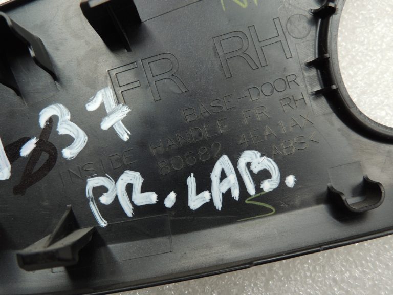 Nissan Qashqai J11 instrumentu paneļa durvju līstes komplekts Charcoal G