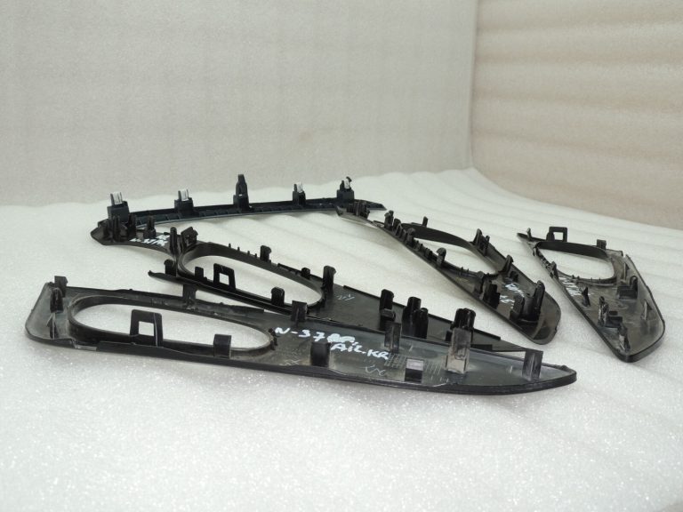 Nissan Qashqai J11 instrumentu paneļa durvju līstes komplekts Charcoal G