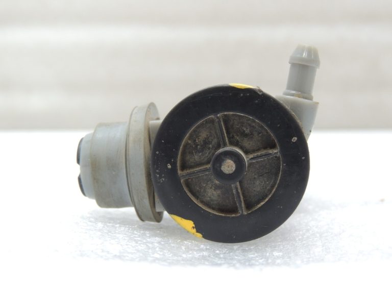 Ford Ranger P375 Priekšējā stikla mazgāšanas sūknis 8A69-17K624-AA 1743149 8A6917K624AA