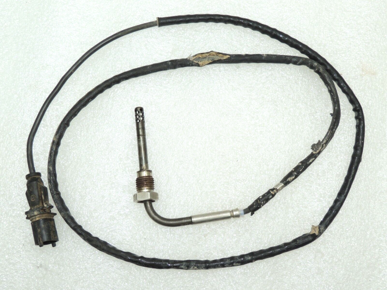 Opel Zafira B 1.7CDTi A17DTR Izplūdes gāzu temperatūras sensors Poz 2 55566631