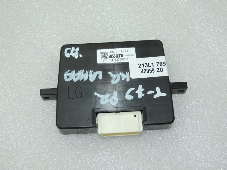 Toyota Avensis T27 Priekšējie lukturi Xenon vadības modulis 8117005380 8113005380
