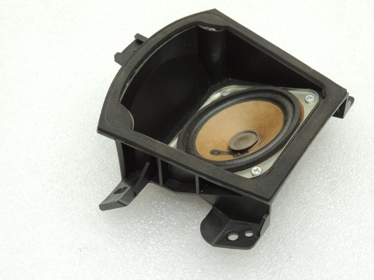 Opel Antara skaļrunis centrālais priekšējais priekšējais paneļa skaļrunis 96673597