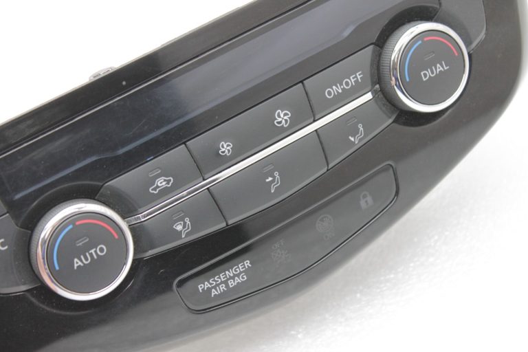 Nissan Qashqai J11 gaisa kondicionēšanas vadības panelis 275004EA0A, 27500 4EA0A