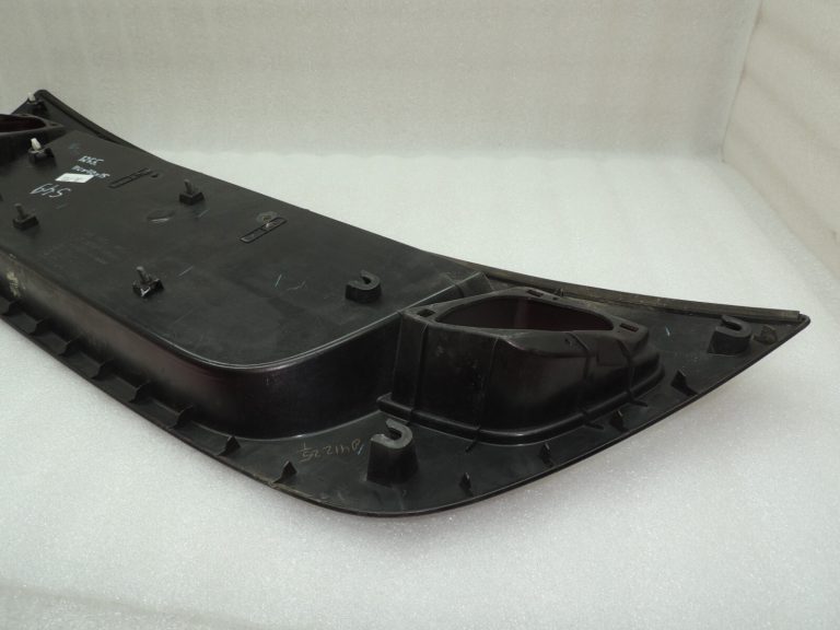 Suzuki Liana aizmugurējo durvju apdare Moab Red Metallic 83940-54G00-ZY8