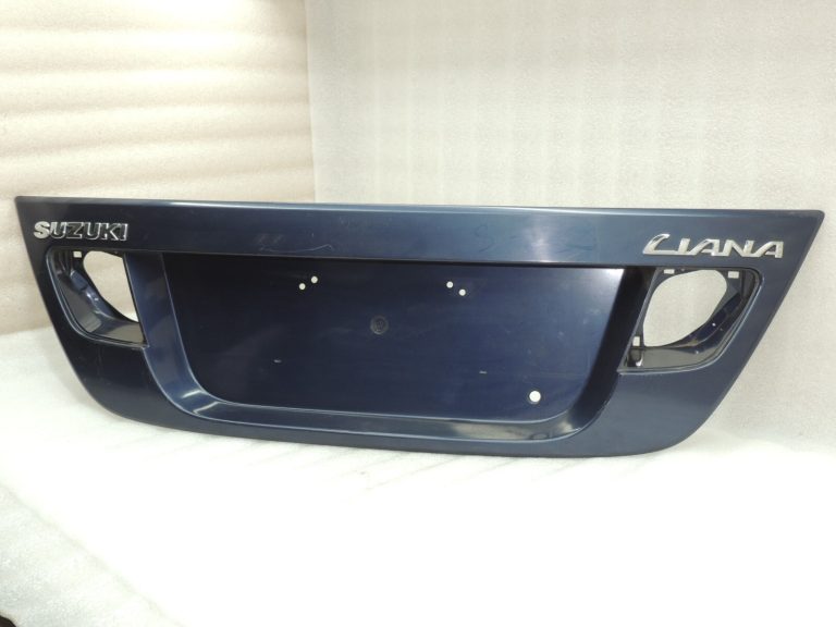 Suzuki Liana aizmugurējo durvju paneļi Zils 8394054G00