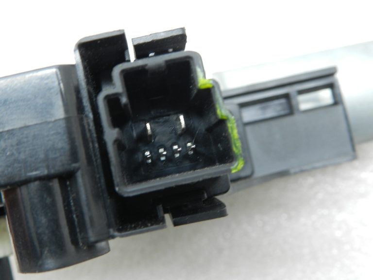 Volvo S60 Oriģinālais dzinēja logu regulators labajā pusē 31253062