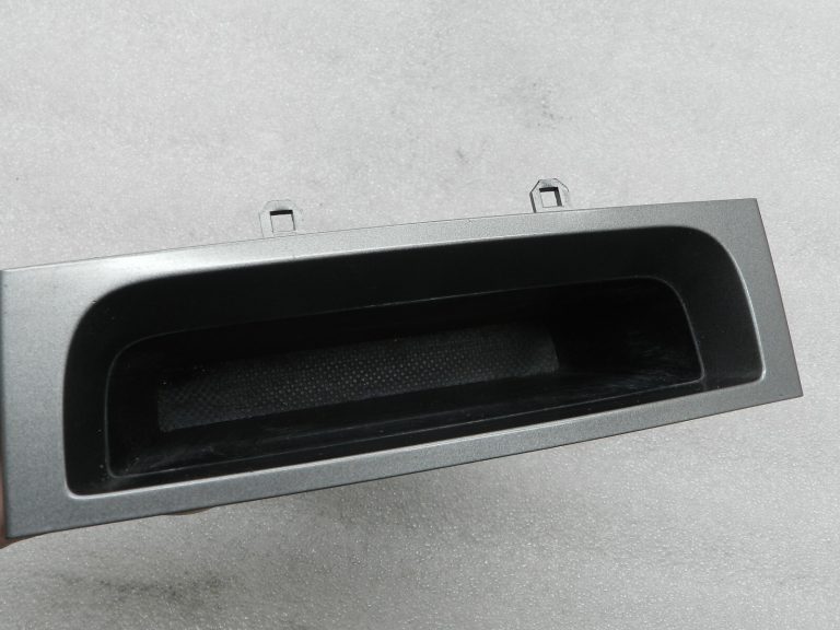 Peugeot 308 oriģinālais glabāšanas nodalījums Nodalījums