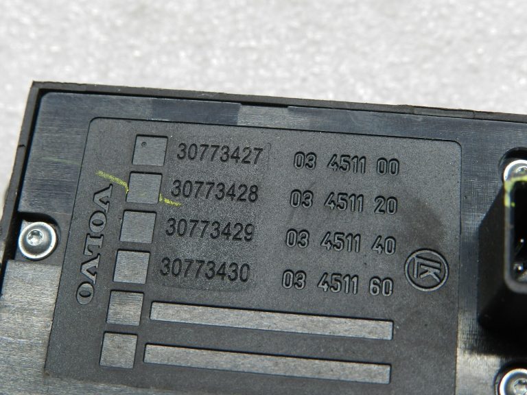 Volvo S40 V50 oriģinālais logu slēdža vadības panelis
