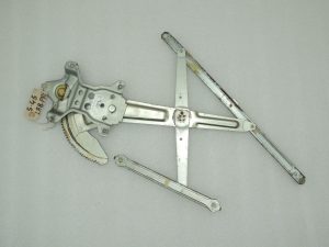 Suzuki Swift Mk1 Logu regulators bez motora Priekšējais labais 83401-63J51