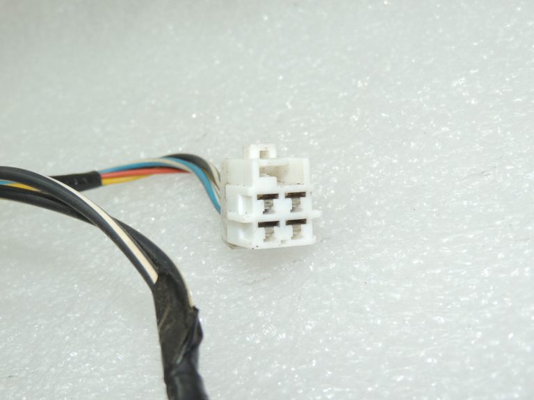 Oriģināls Suzuki SX4 I ventilatora remonta spraudnis 7415062JA0