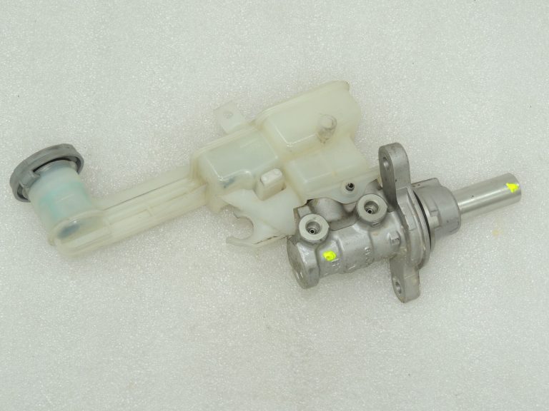 OEM Suzuki SX4 I Bremžu galvenais cilindrs 5110080J60