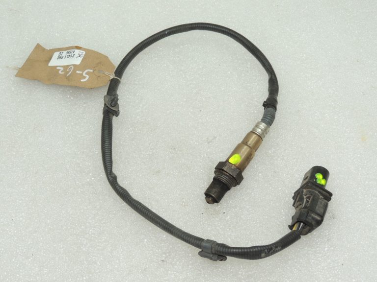 OEM Suzuki SX4 II 1.6DDiS Lambda sensors 1821362M00 1821362M01