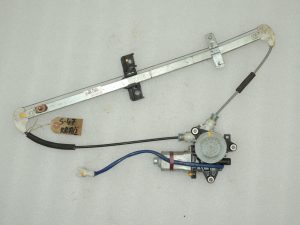 Suzuki Grand Vitara Mk2 Logu regulatora motors aizmugurējais kreisais 83502-65D10