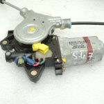 Suzuki Grand Vitara Mk2 Logu regulatora motors aizmugurējais kreisais 83502-65D10