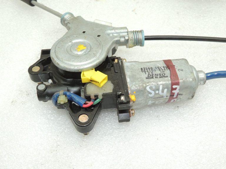 Suzuki Grand Vitara Mk2 Logu regulatora motors aizmugurējais kreisais 83502-65D10