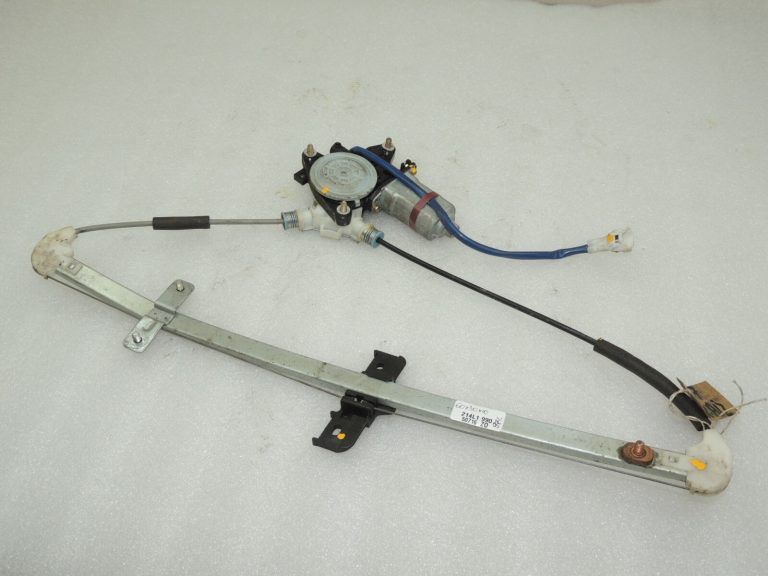 Suzuki Grand Vitara Mk2 Logu regulatora motors aizmugurējais kreisais 83502-65D10