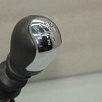 Suzuki Swift Mk1 oriģinālā pārnesumu pārslēgšanas svira 5 ātrumu 28100-63JA0