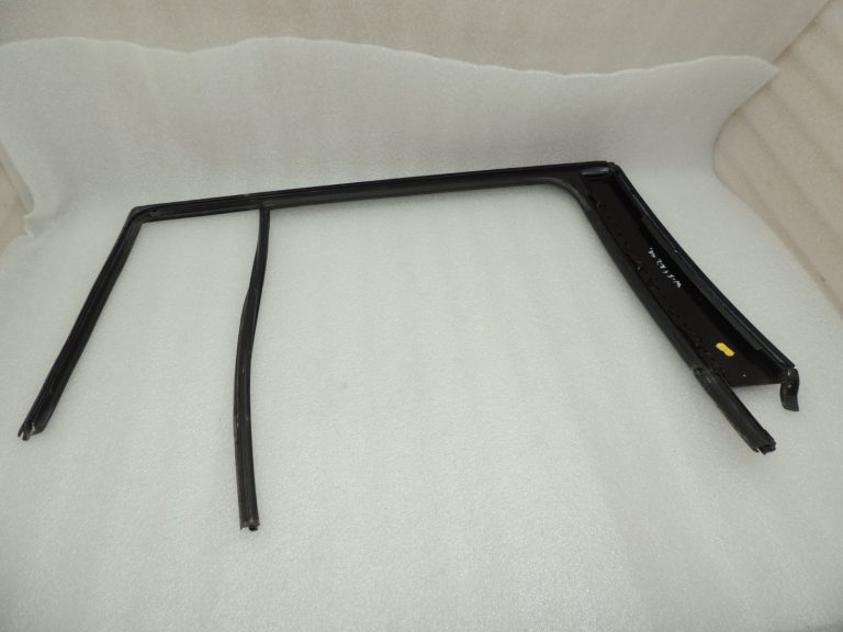 OEM VW Tiguan 5N durvju gumijas logu vadotne aizmugurējā kreisā 5N0839431H