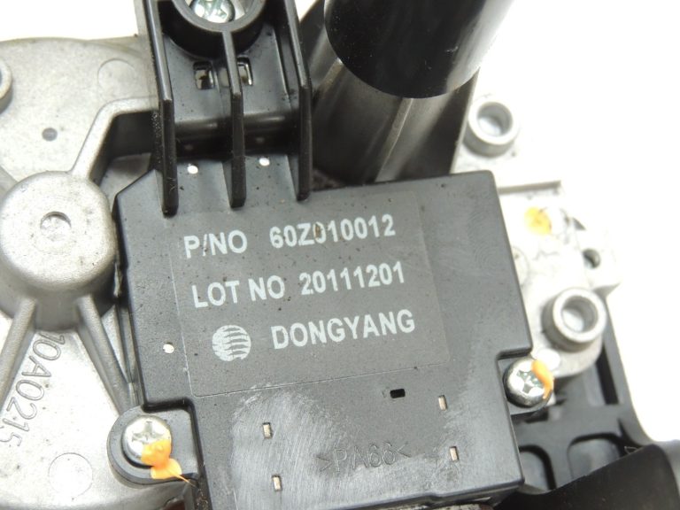 OEM Opel Zafira C Wiper motors Vējstikla tīrītāja motors 13256923