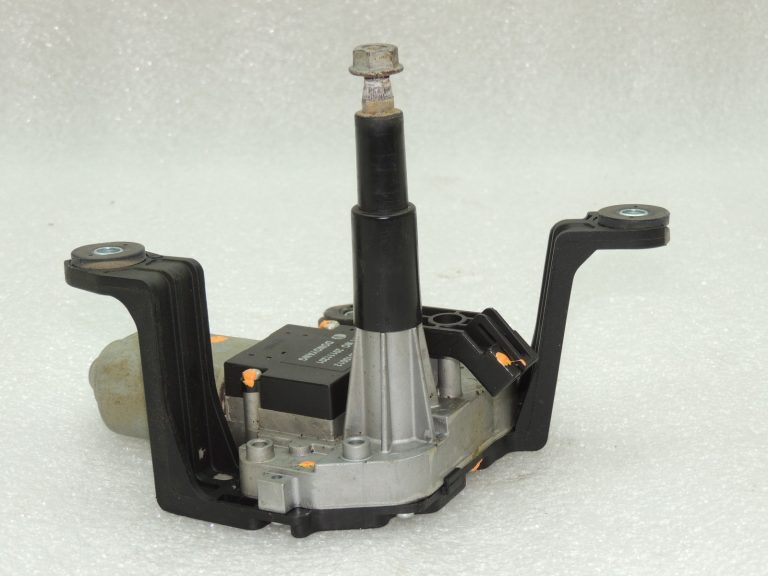 OEM Opel Zafira C Wiper motors Vējstikla tīrītāja motors 13256923