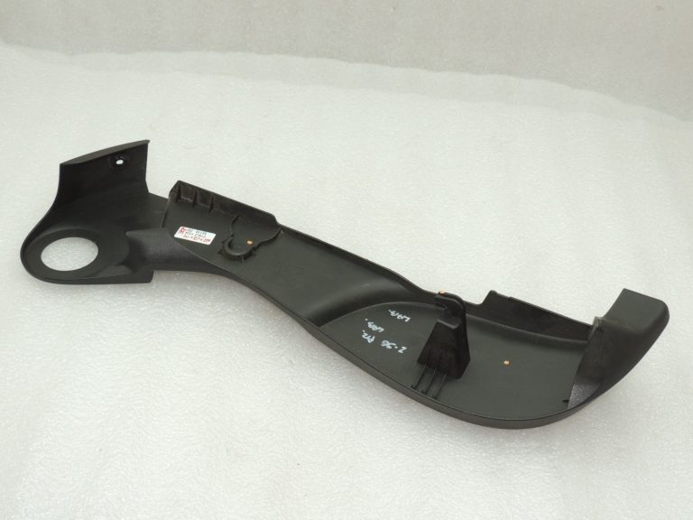 OEM Opel Zafira C ārējā apdare priekšējā pasažiera sēdekļa labajā pusē 13257078