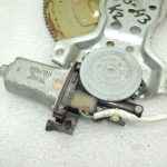 OEM Suzuki Jimny 2003 Logu regulators ar motoru priekšējais kreisais 8340281A10
