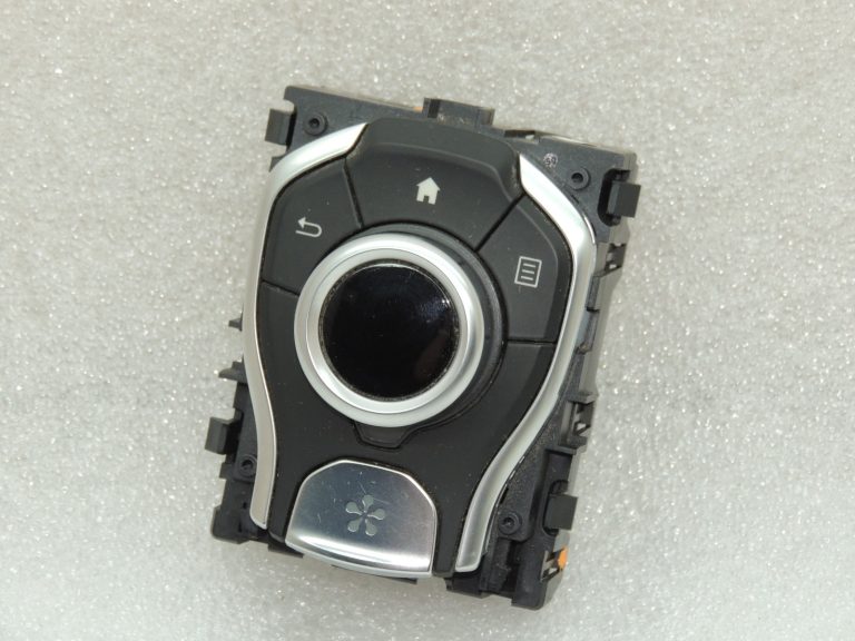 OEM Renault Espace V JFC radio vadības panelis 253B03339R