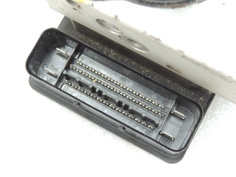 Volvo S80 I 2.4D ABS hidrauliskā bloka vadības bloks 8671453 8671456