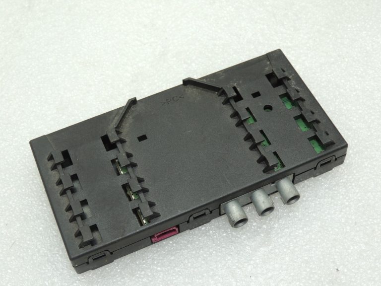 Peugeot 407 antenas pastiprinātājs 6561EC 9655888380